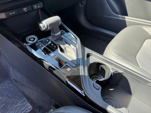 new 2025 Kia Niro car, priced at $30,028