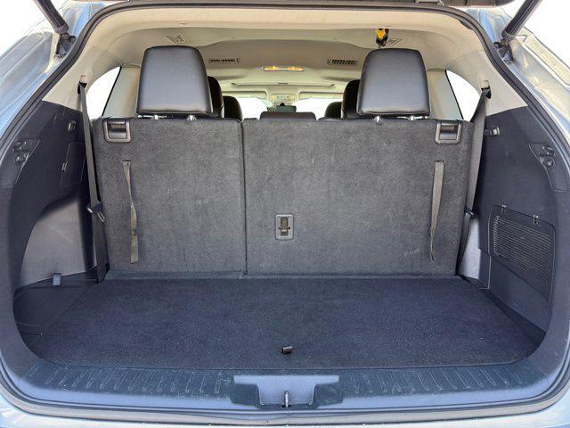 used 2022 Toyota Highlander car, priced at $34,500