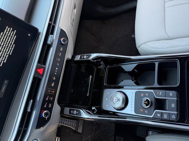 new 2025 Kia Sorento Hybrid car, priced at $46,892