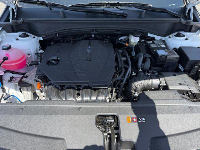 new 2025 Kia Sportage car, priced at $35,654