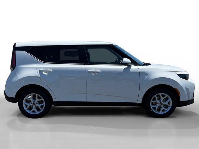 new 2025 Kia Soul car, priced at $21,601
