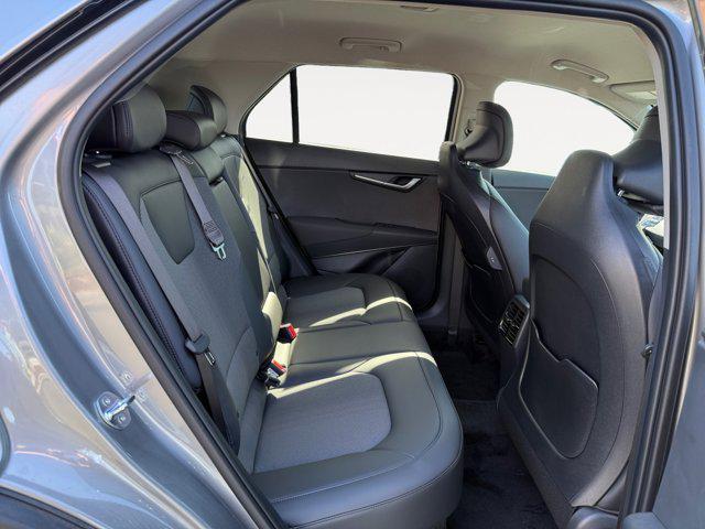 new 2025 Kia Niro car, priced at $30,338