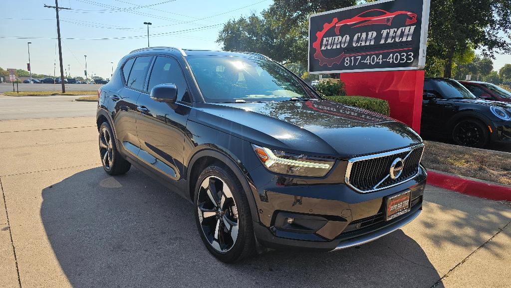 used 2019 Volvo XC40 car, priced at $18,450
