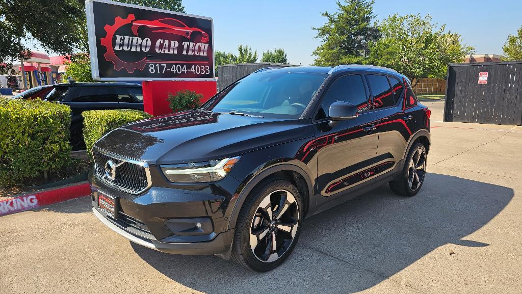 used 2019 Volvo XC40 car, priced at $18,450
