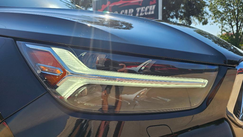 used 2019 Volvo XC40 car, priced at $18,450