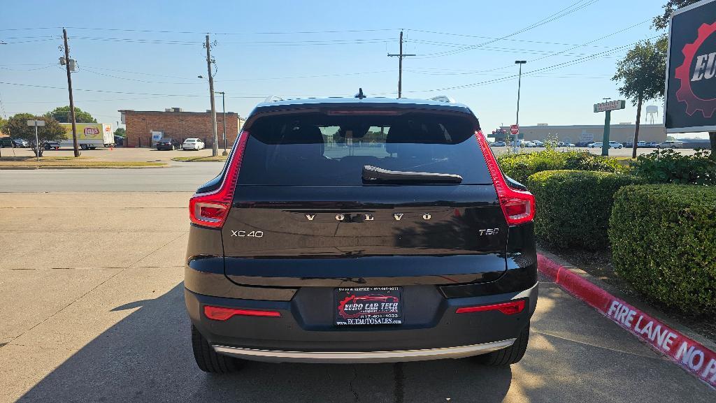 used 2019 Volvo XC40 car, priced at $18,450