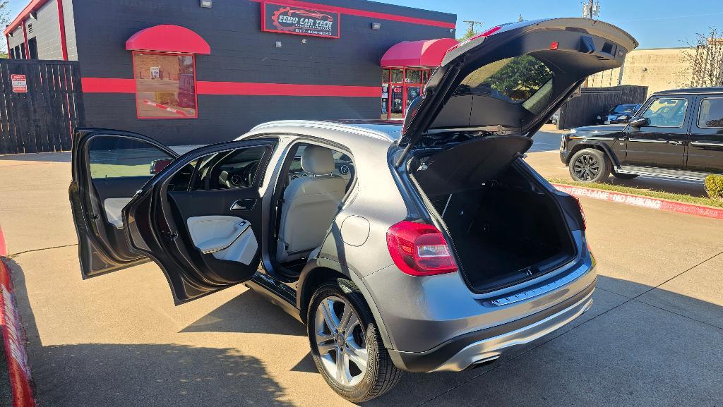 used 2017 Mercedes-Benz GLA 250 car, priced at $10,250