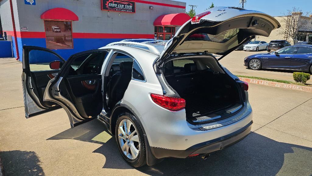 used 2014 INFINITI QX70 car, priced at $11,450