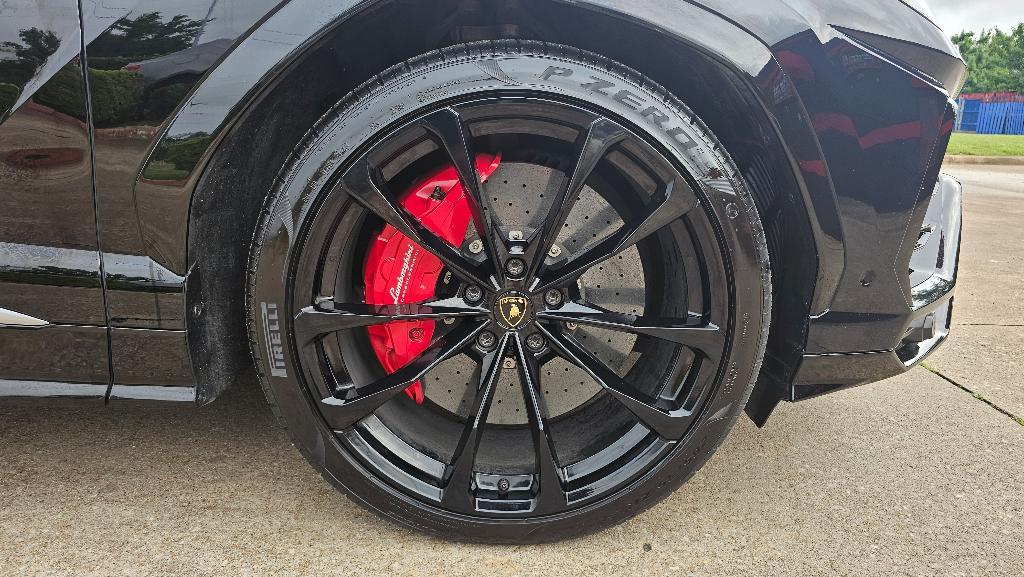used 2020 Lamborghini Urus car, priced at $168,500