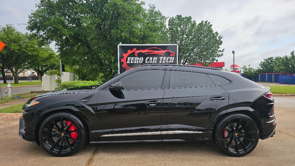 used 2020 Lamborghini Urus car, priced at $168,500