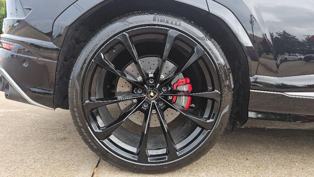 used 2020 Lamborghini Urus car, priced at $168,500