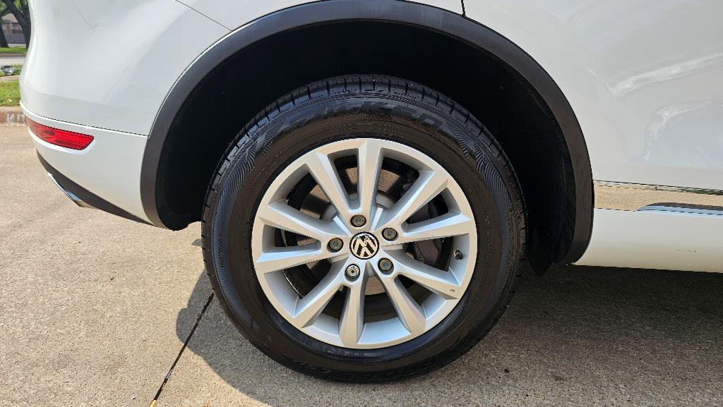 used 2014 Volkswagen Touareg car, priced at $9,450