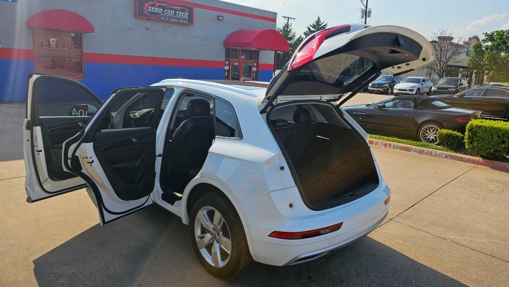 used 2018 Audi Q5 car, priced at $17,650