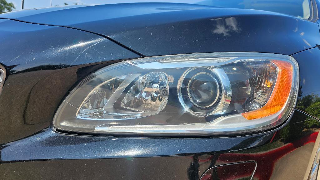 used 2015 Volvo S60 car, priced at $9,850