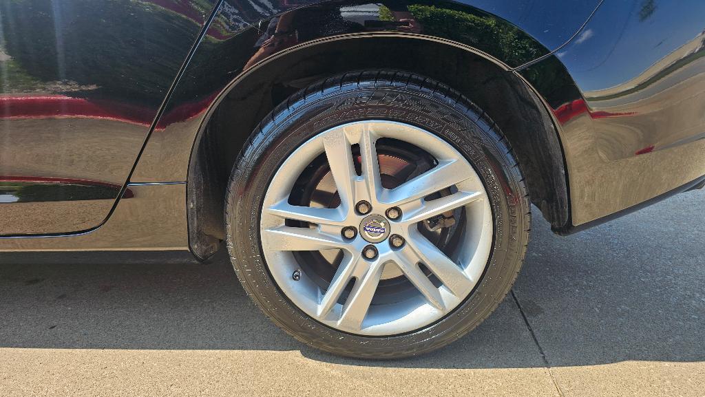 used 2015 Volvo S60 car, priced at $9,850