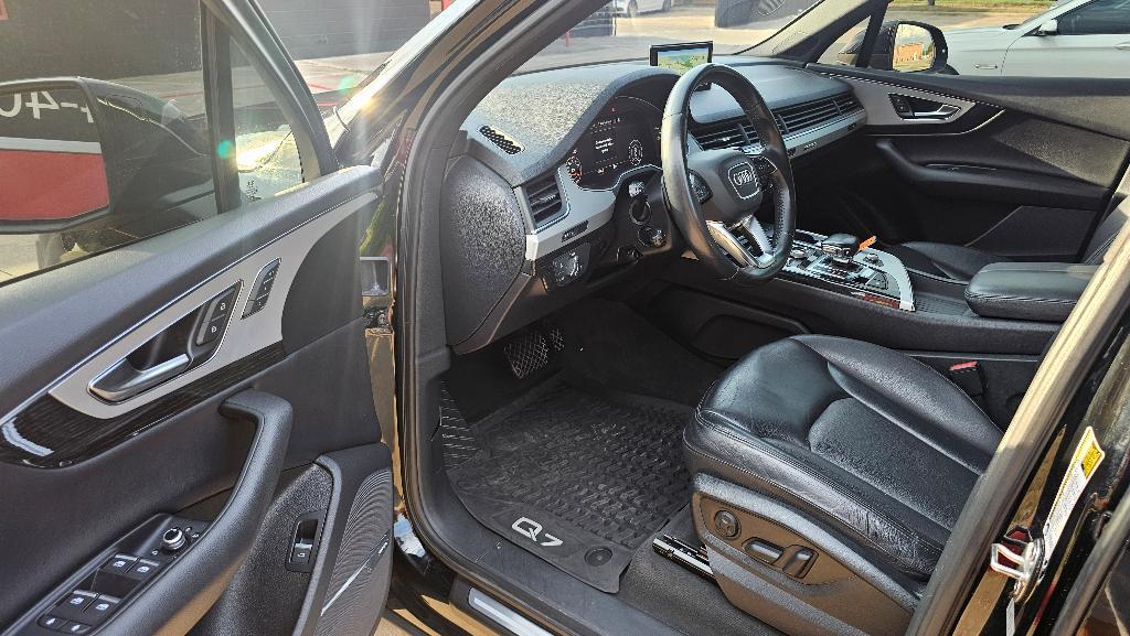 used 2019 Audi Q7 car, priced at $14,250