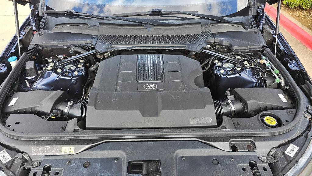 used 2018 Land Rover Discovery car, priced at $17,650