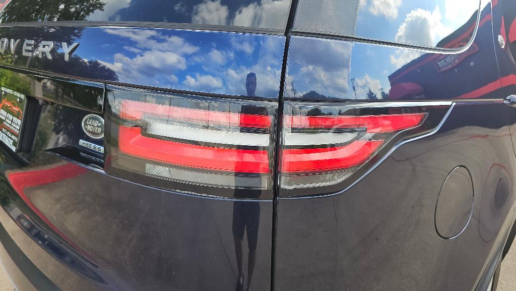 used 2018 Land Rover Discovery car, priced at $17,650