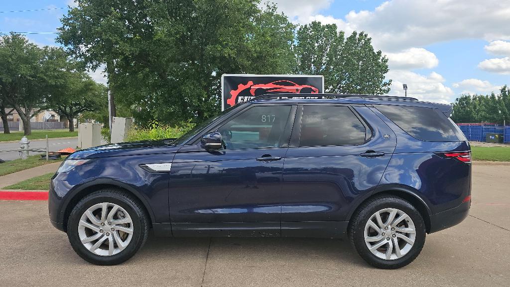 used 2018 Land Rover Discovery car, priced at $17,650