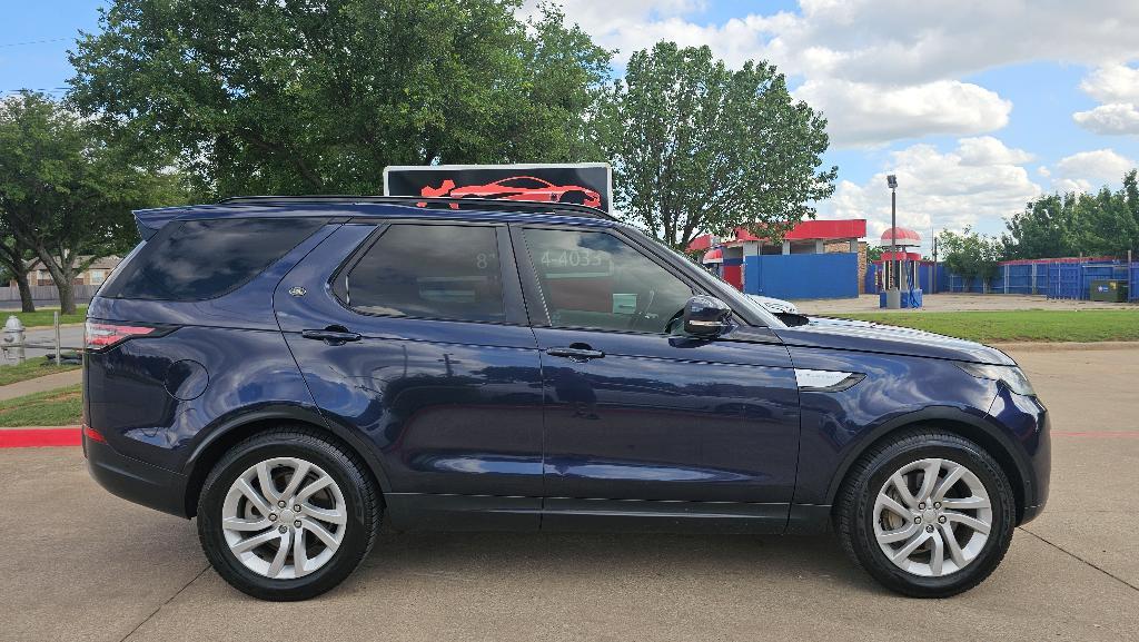 used 2018 Land Rover Discovery car, priced at $17,650