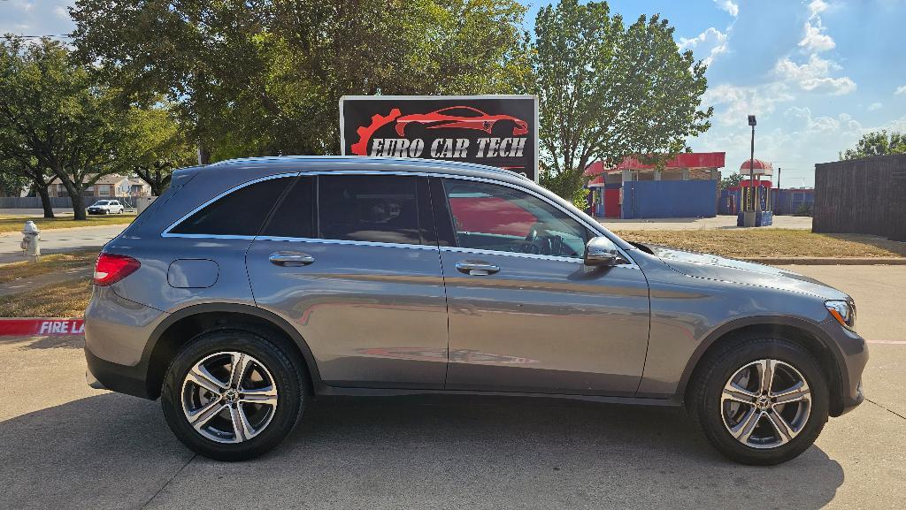 used 2019 Mercedes-Benz GLC 300 car, priced at $18,450