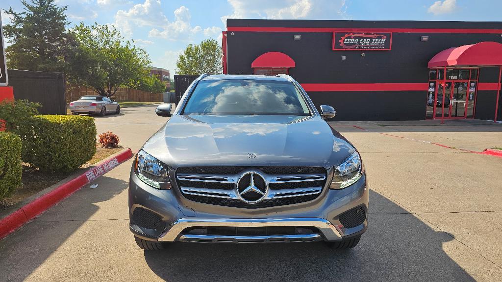 used 2019 Mercedes-Benz GLC 300 car, priced at $18,450