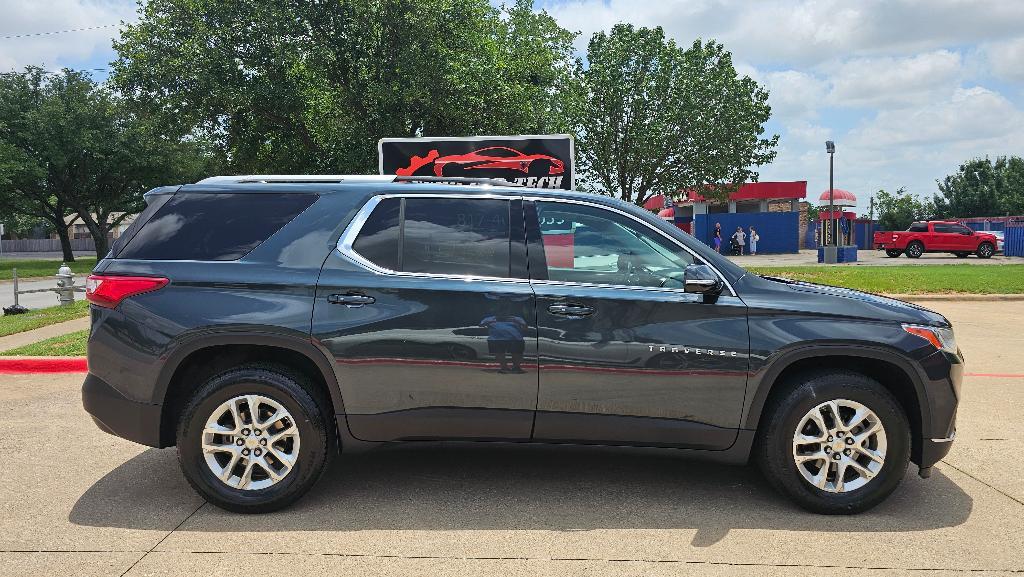used 2018 Chevrolet Traverse car, priced at $11,850