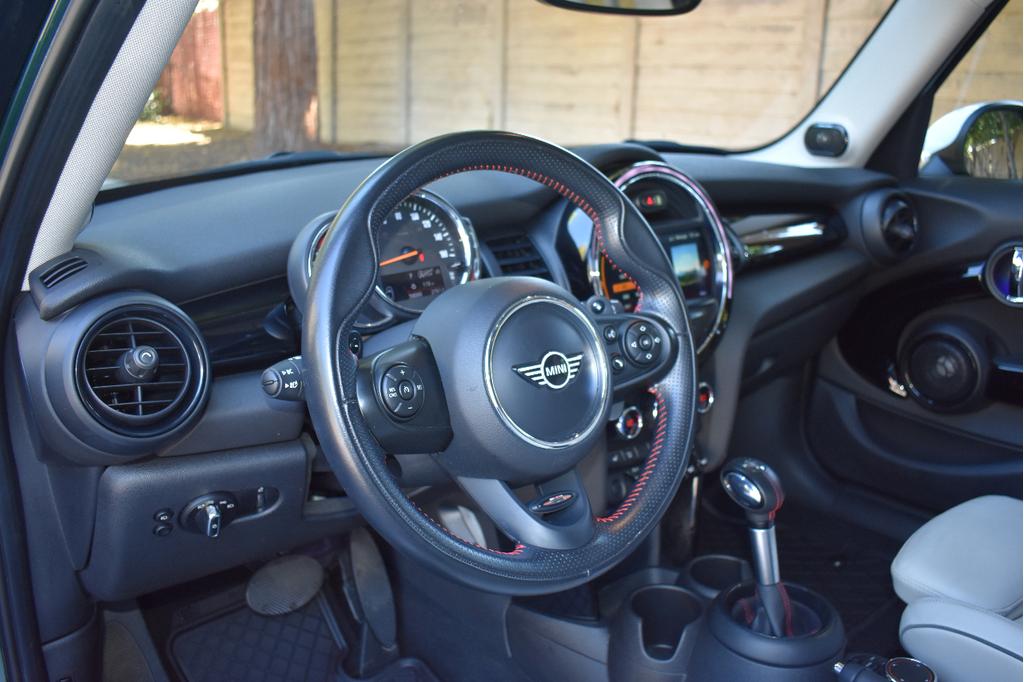 used 2019 MINI Hardtop car, priced at $18,900