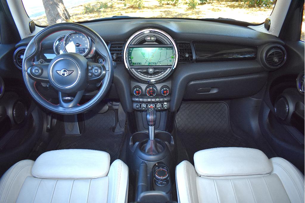 used 2019 MINI Hardtop car, priced at $18,900