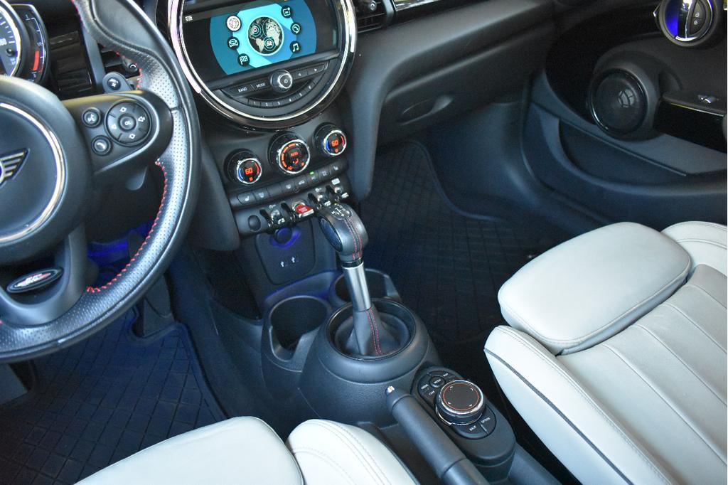 used 2019 MINI Hardtop car, priced at $18,900
