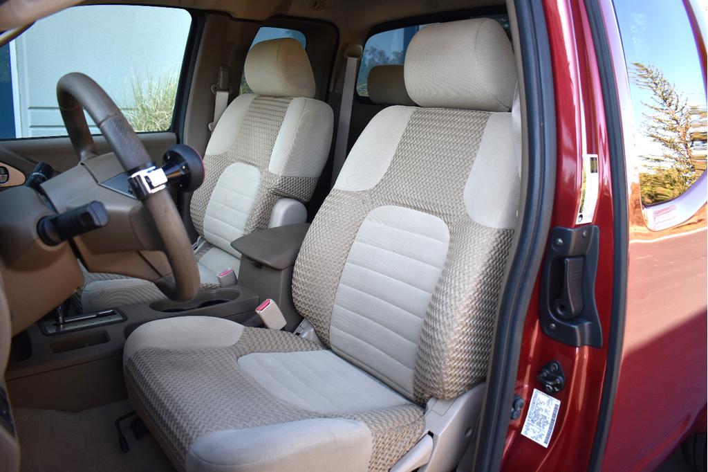 used 2007 Nissan Frontier car, priced at $13,500