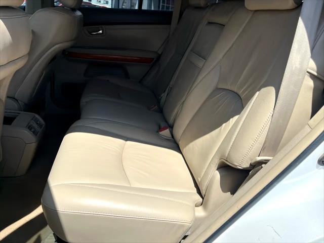 used 2005 Lexus RX 330 car, priced at $7,995