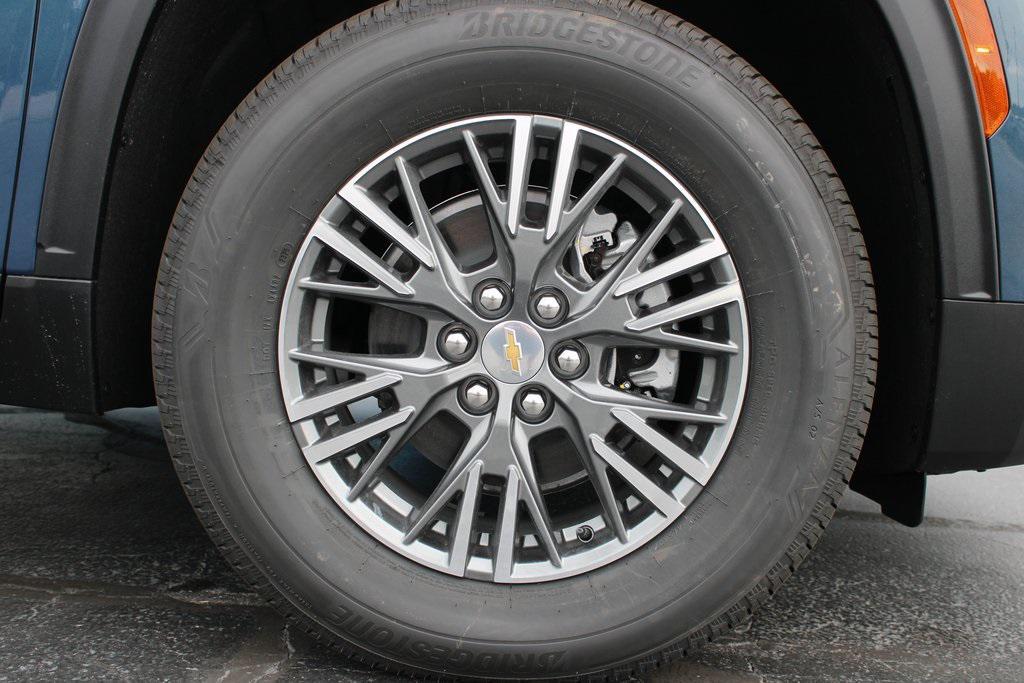 new 2026 Chevrolet Traverse car, priced at $42,888