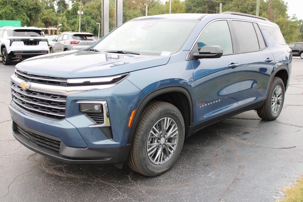 new 2026 Chevrolet Traverse car, priced at $42,888