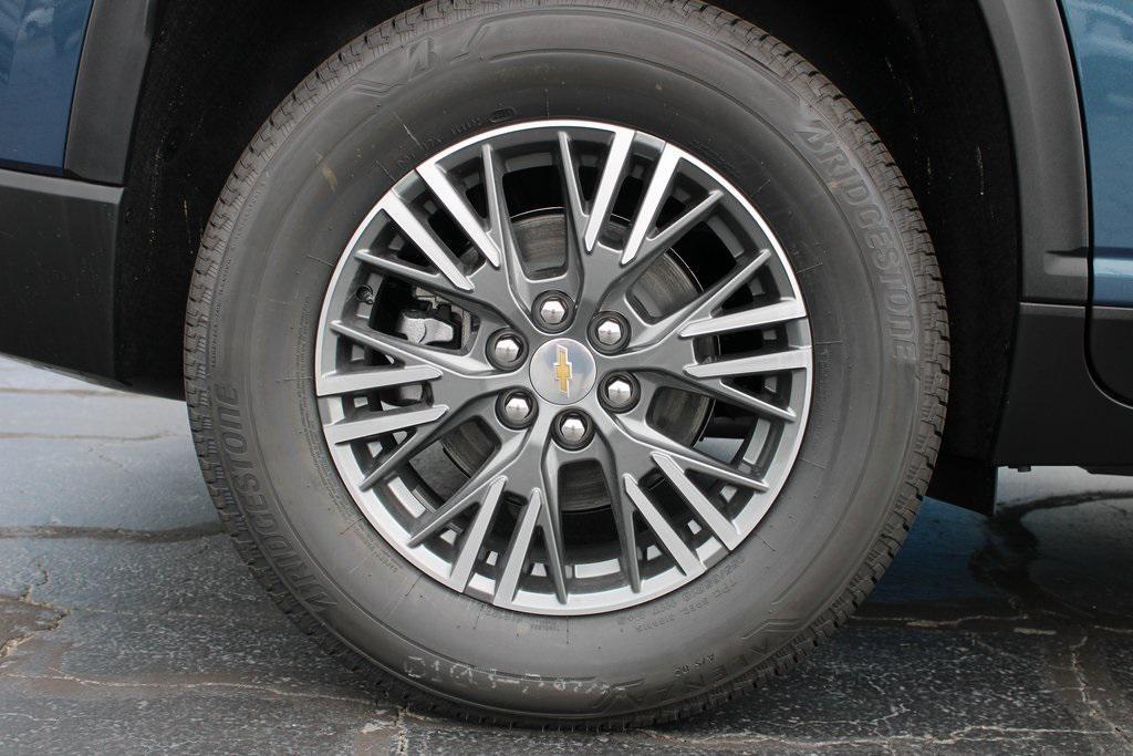 new 2026 Chevrolet Traverse car, priced at $42,888
