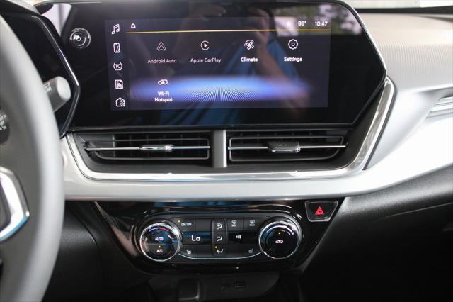 new 2025 Chevrolet Trax car, priced at $24,463