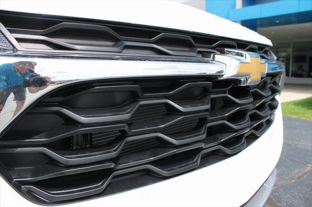new 2025 Chevrolet Trax car, priced at $24,463