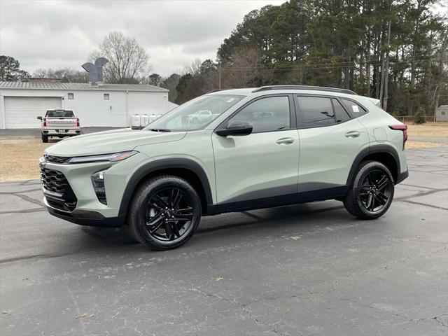 new 2025 Chevrolet Trax car, priced at $25,404