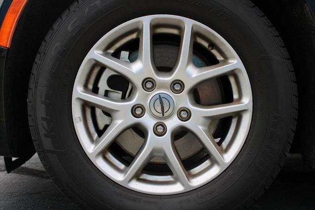 used 2023 Chrysler Pacifica car, priced at $24,999