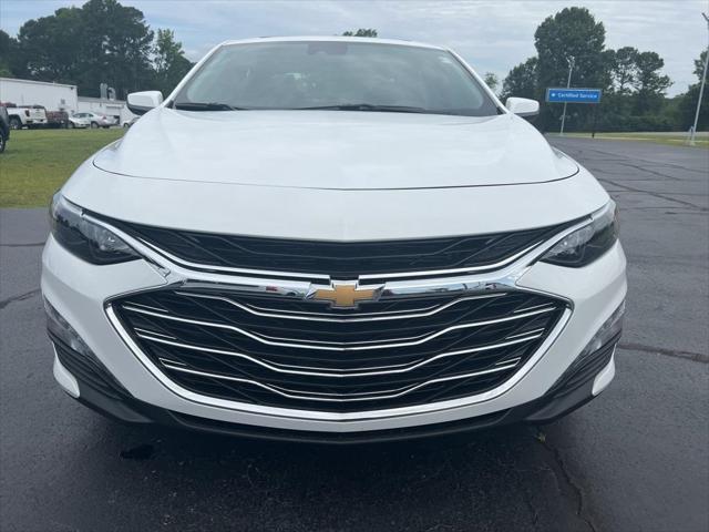 new 2024 Chevrolet Malibu car, priced at $27,825