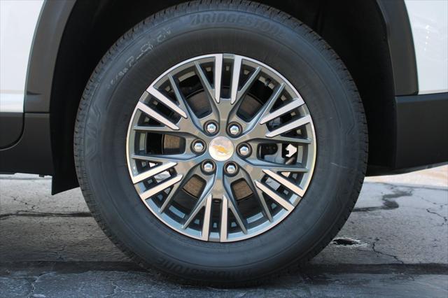 new 2025 Chevrolet Traverse car, priced at $40,418