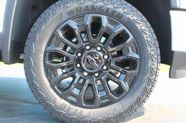 new 2025 Chevrolet Silverado 2500 car, priced at $79,999
