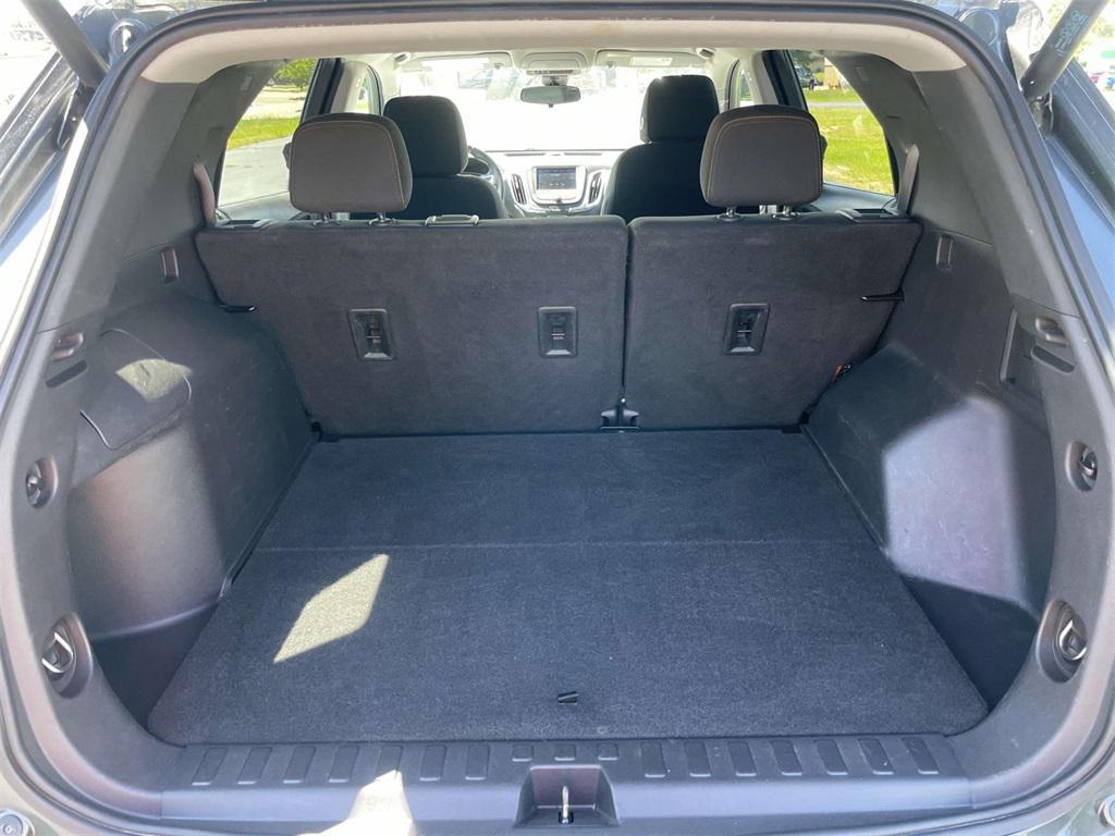 used 2021 Chevrolet Equinox car