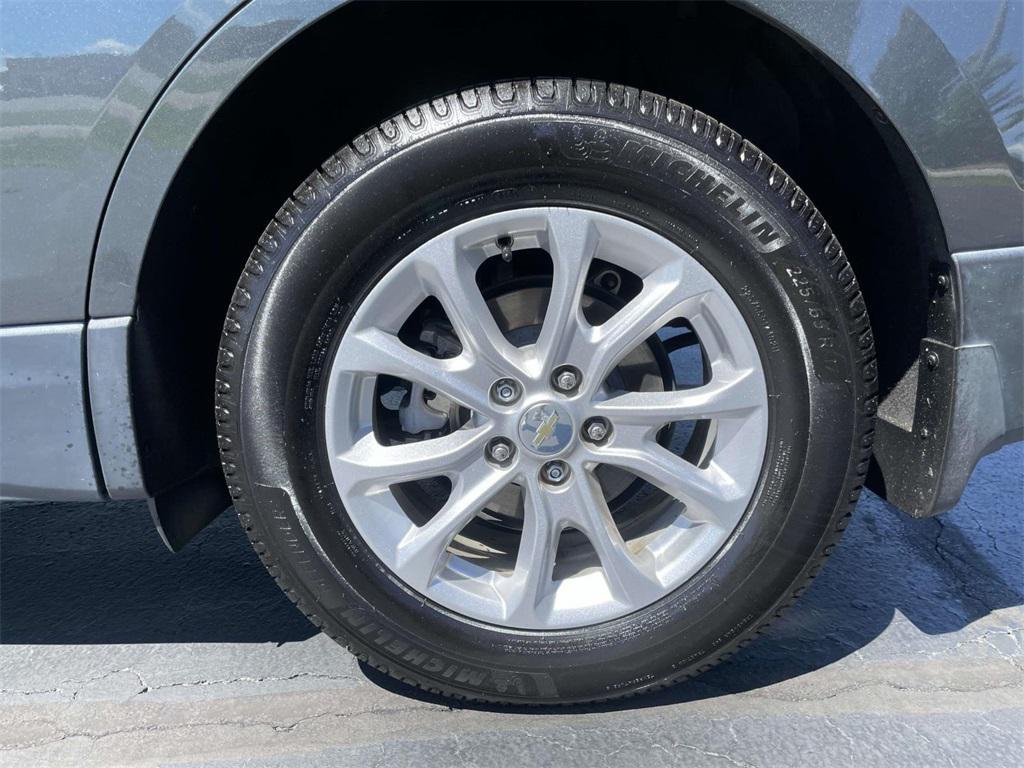 used 2021 Chevrolet Equinox car