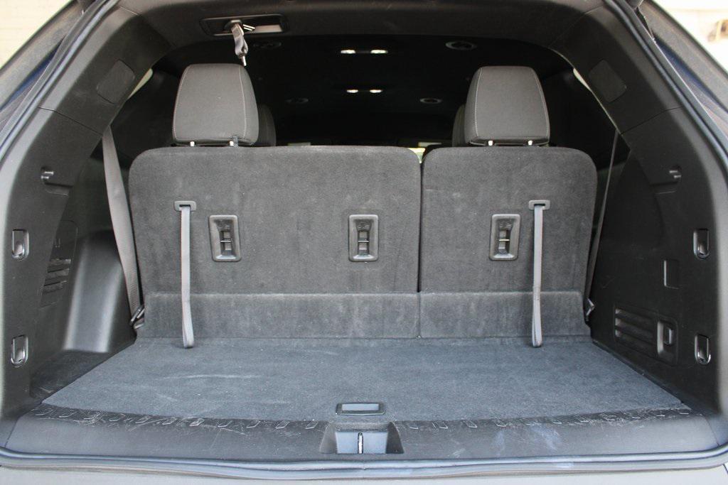 used 2023 Chevrolet Traverse car, priced at $27,444