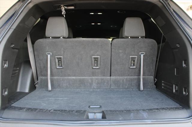 used 2023 Chevrolet Traverse car, priced at $26,998