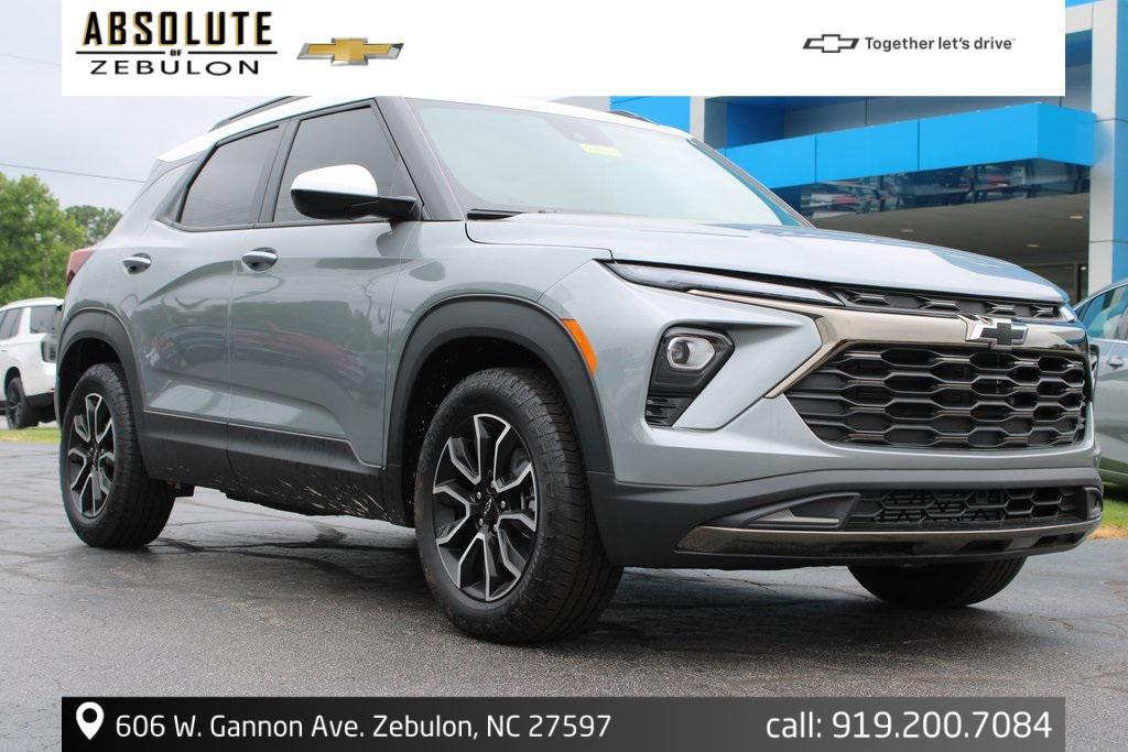 new 2025 Chevrolet TrailBlazer car, priced at $29,056