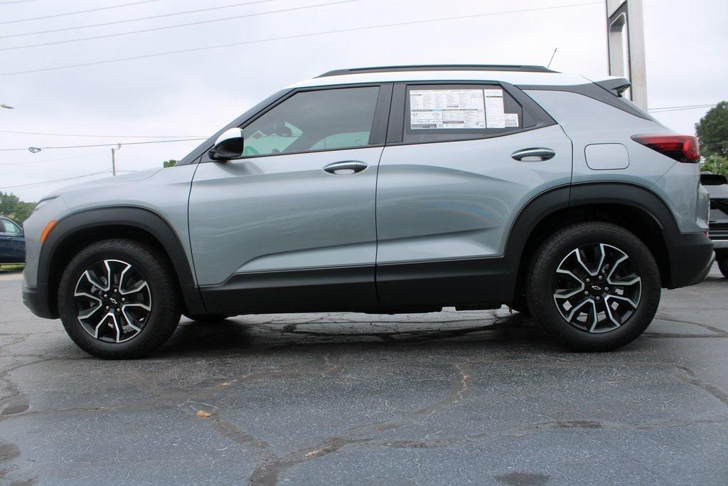 new 2025 Chevrolet TrailBlazer car, priced at $29,056