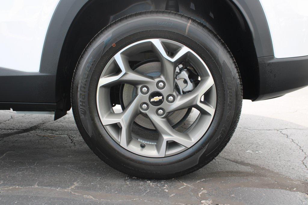 new 2025 Chevrolet Trax car, priced at $24,211