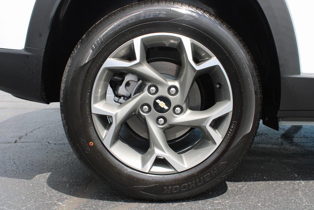new 2025 Chevrolet Trax car, priced at $24,211